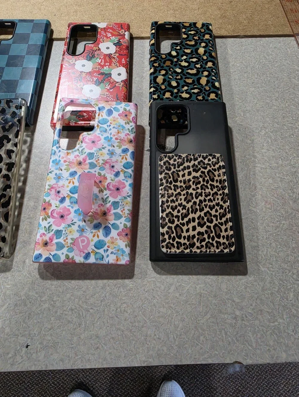 Lot Of 13 SAMSUNG S24 ULTRA cases And 1 Magnetic Wallet